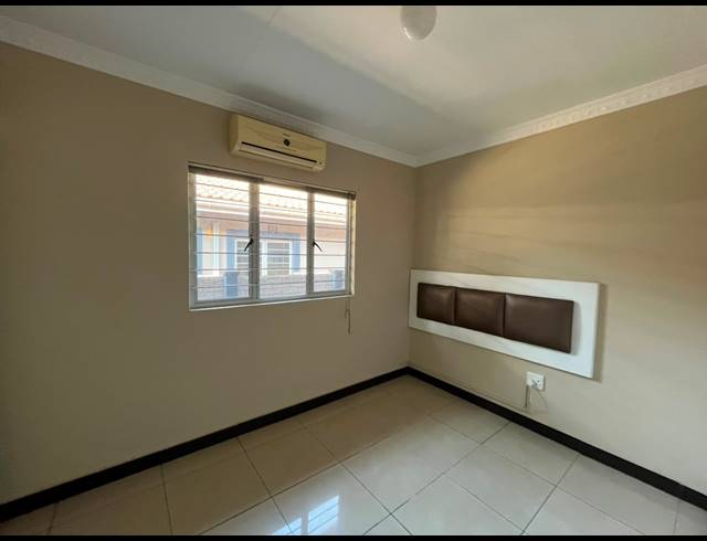 4 BEDROOM SIMPLEX TO LET IN HILLARY